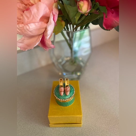 High Heel Trinket Box Tchotchke - Picture 1 of 5